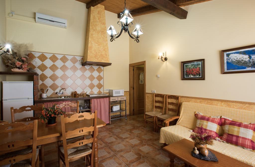 Casas Rurales Carroyosa Del Jerte Navaconcejo Room photo